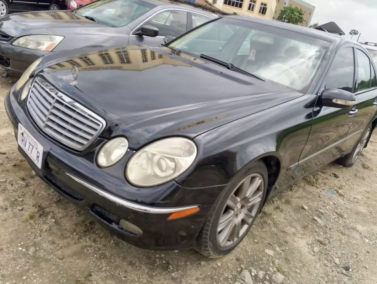 Mercedes-Benz E 350   - 2004