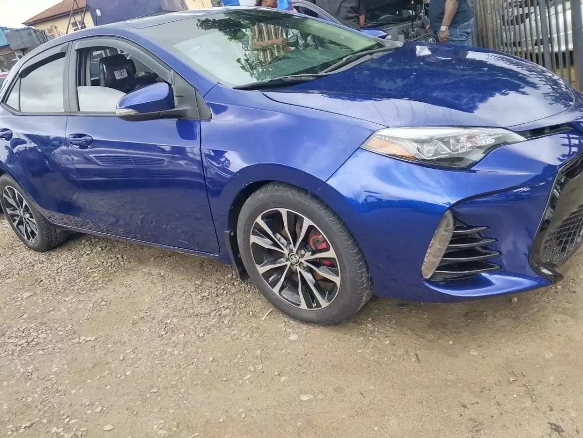 Toyota Corolla   - 2018