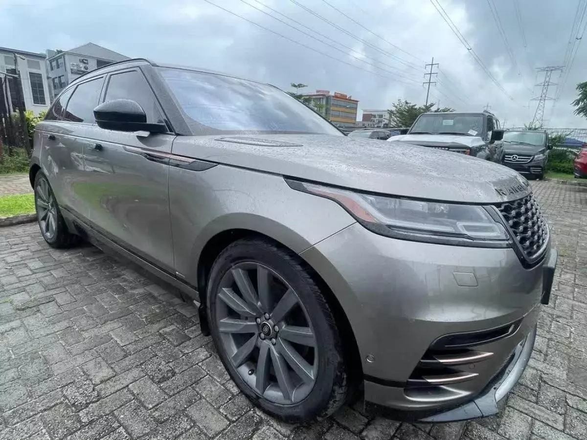 Land Rover Range Rover Velar   - 2017