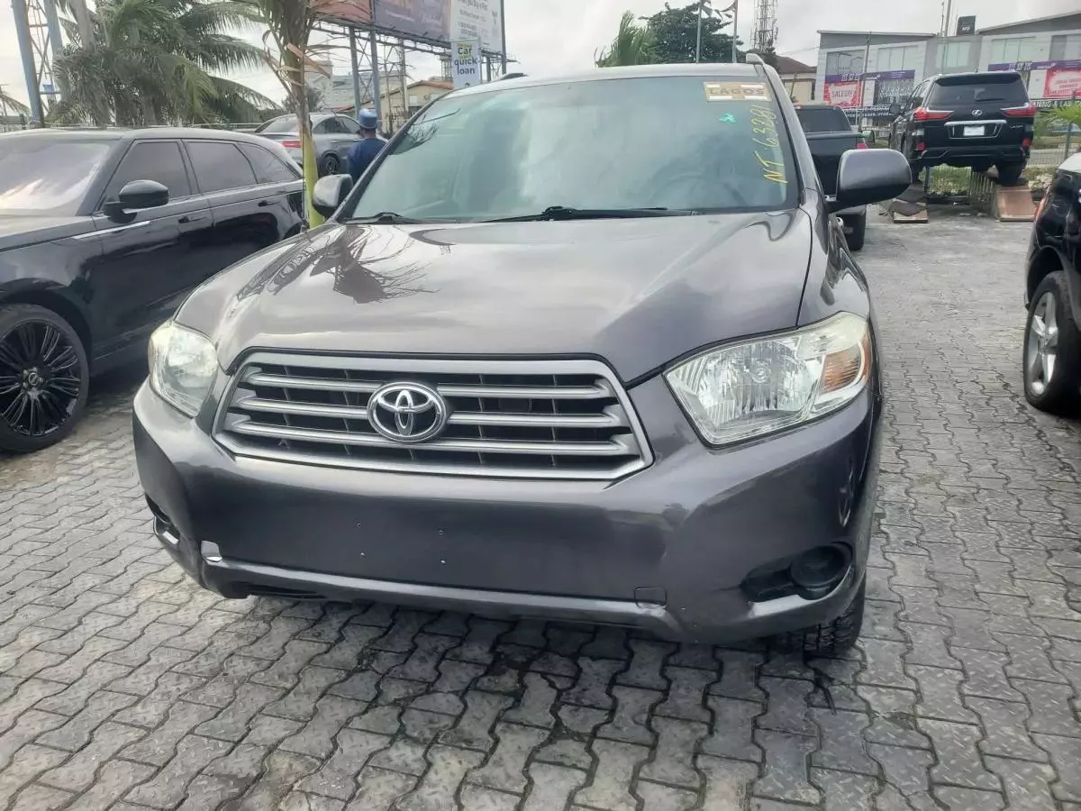 Toyota Highlander   - 2009