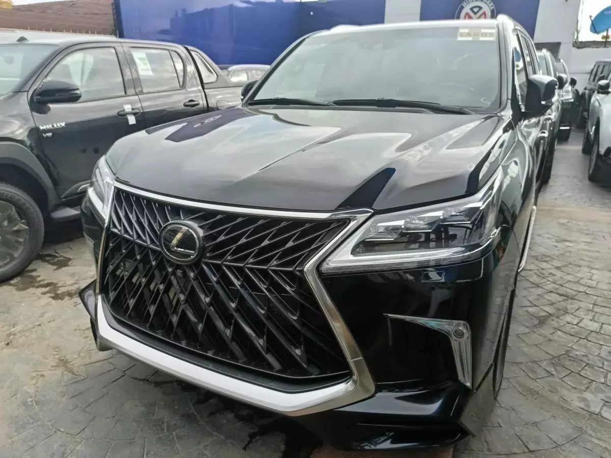 Lexus LX 570   - 2020