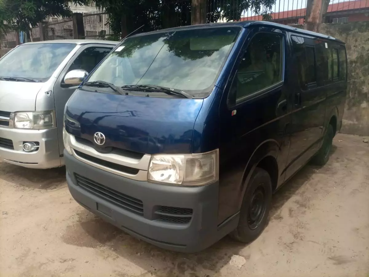 Toyota Hiace   - 2008