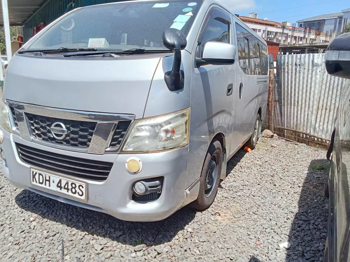 Nissan Caravan    - 2014