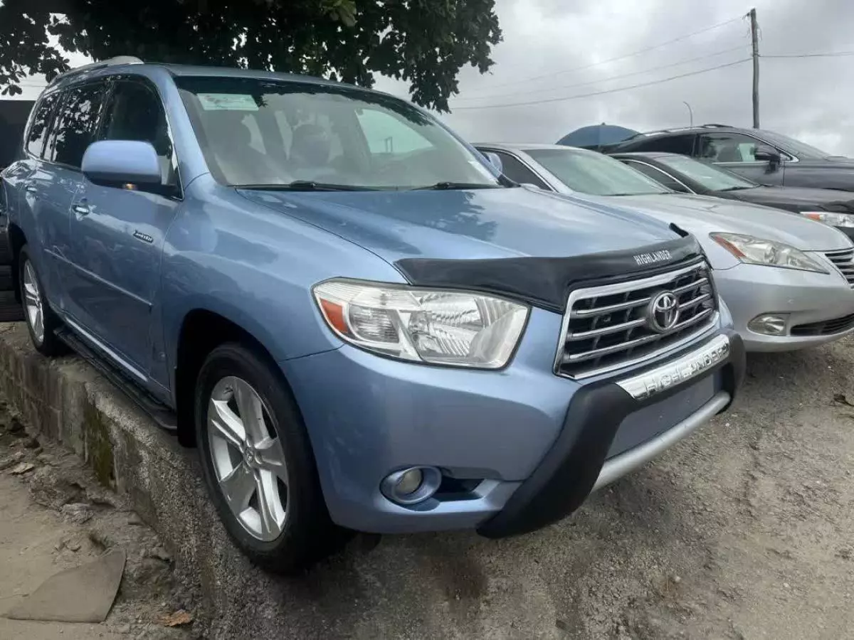 Toyota Highlander   - 2009