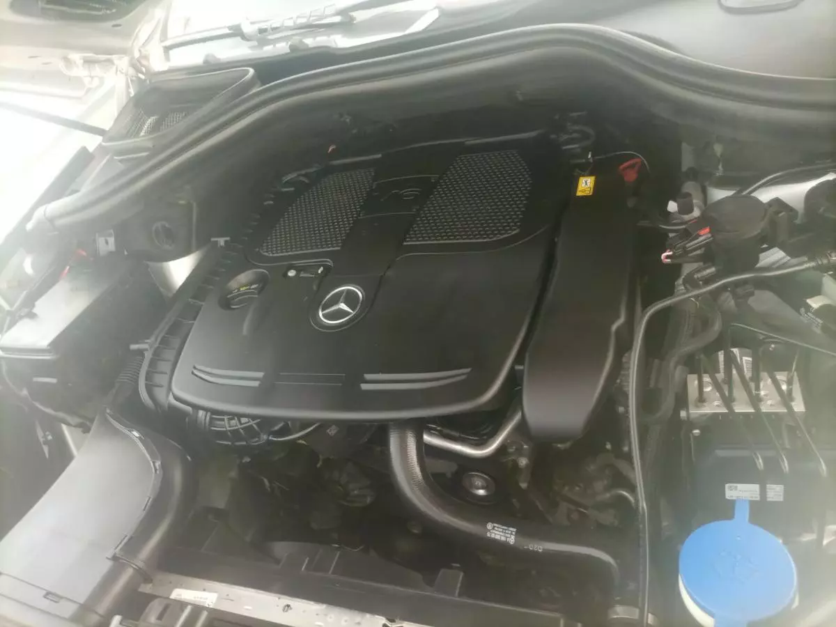 Mercedes-Benz ML 350   - 2012