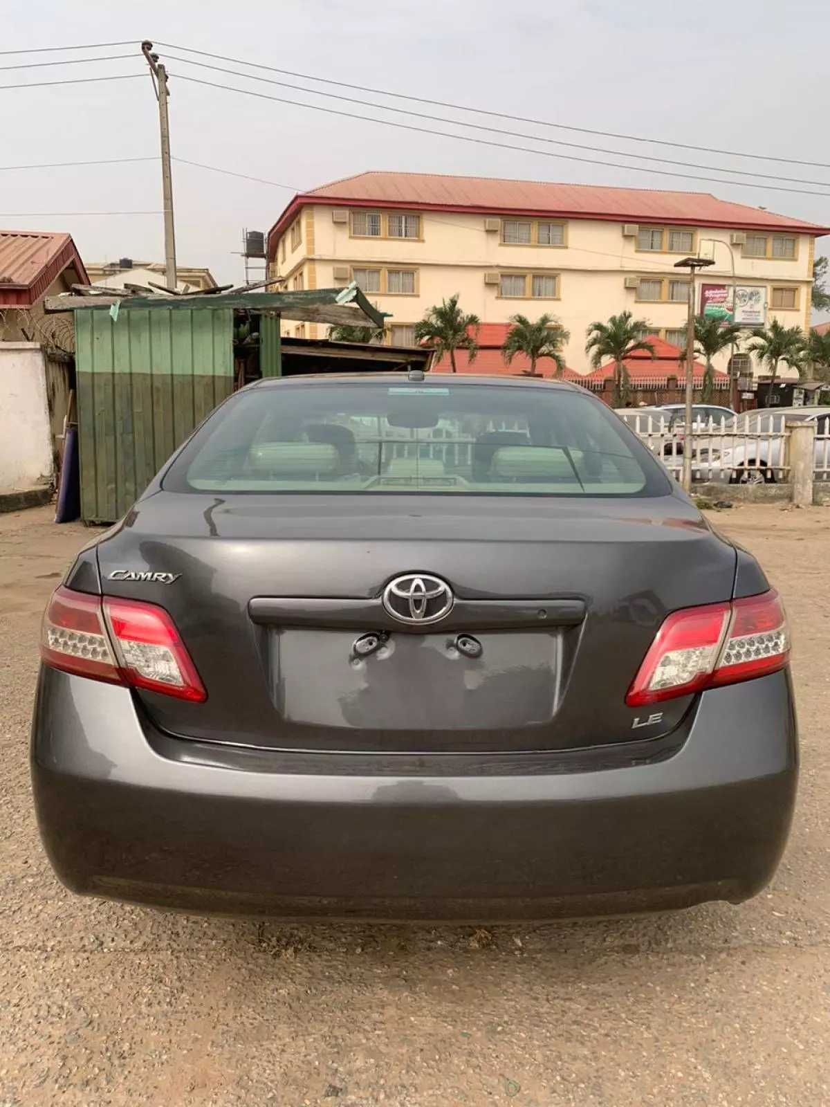 Toyota Camry   - 2010