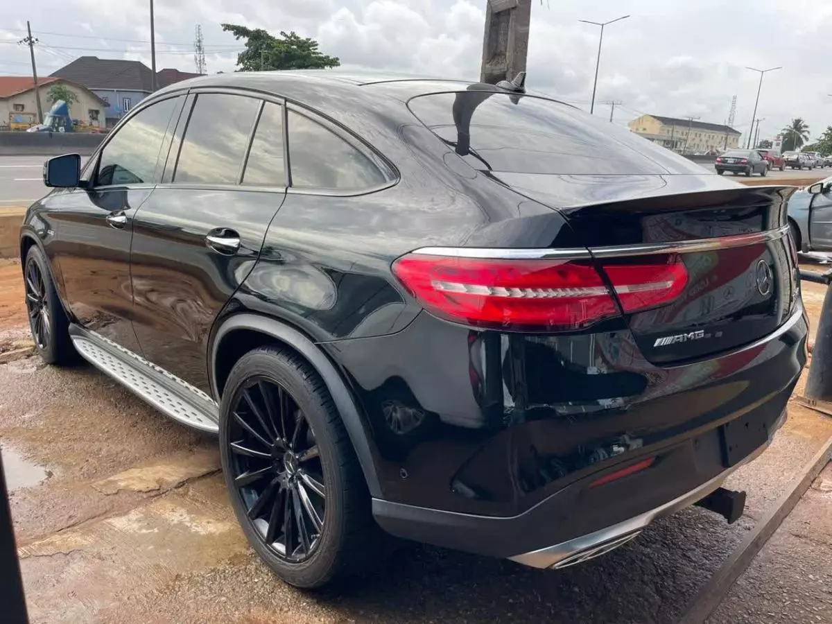 Mercedes-Benz GLE 43 AMG   - 2017