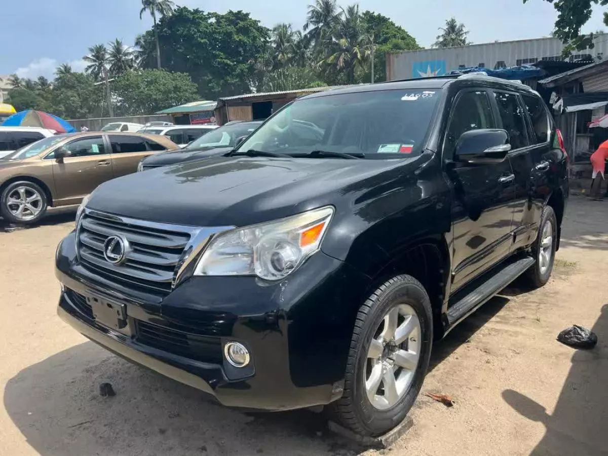 Lexus GX 460   - 2012