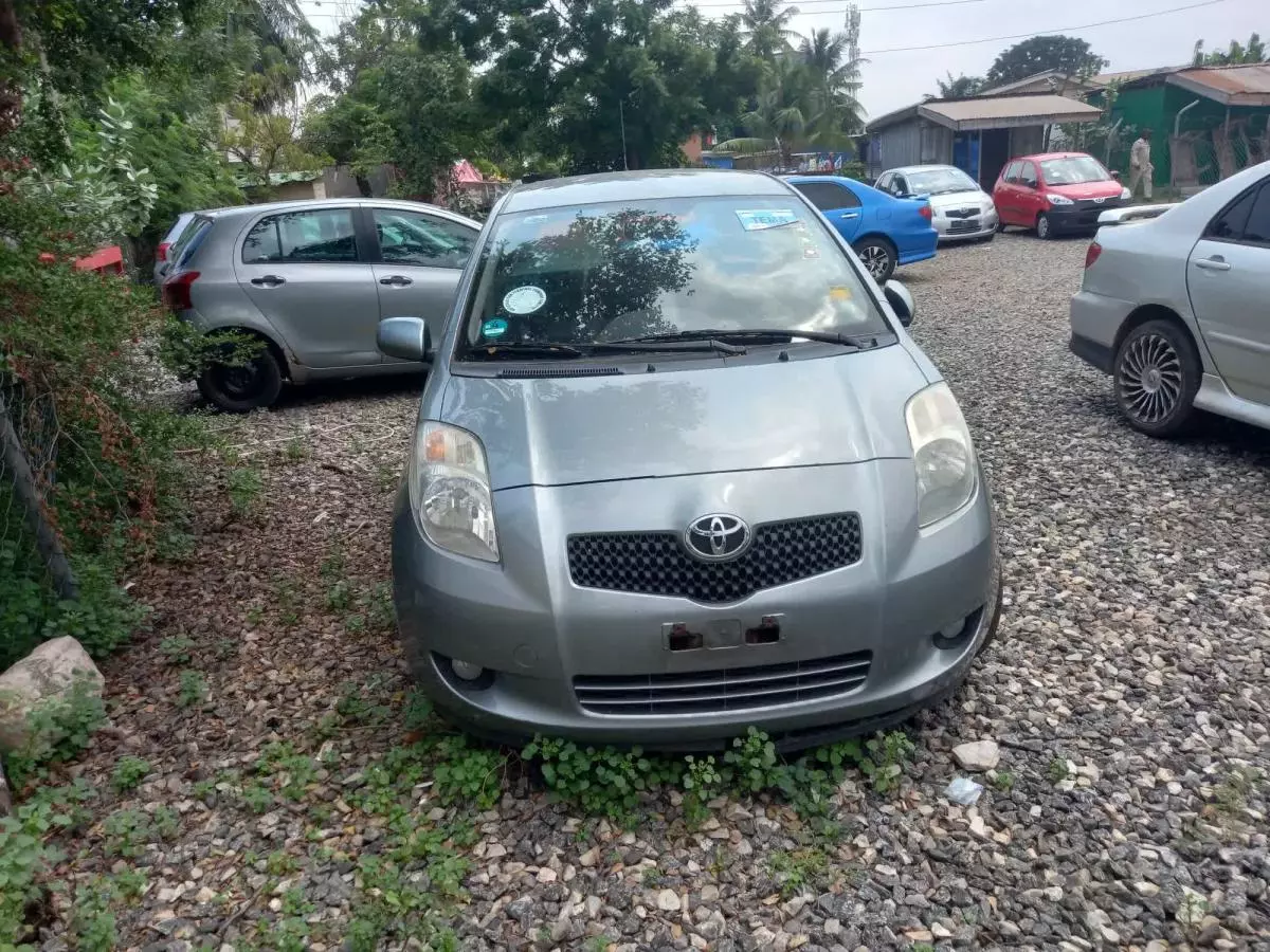 Toyota Yaris   - 2008