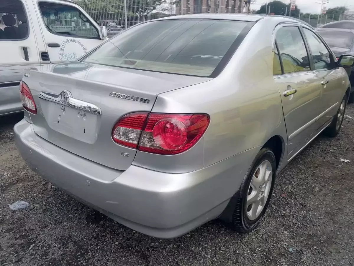 Toyota Corolla   - 2006