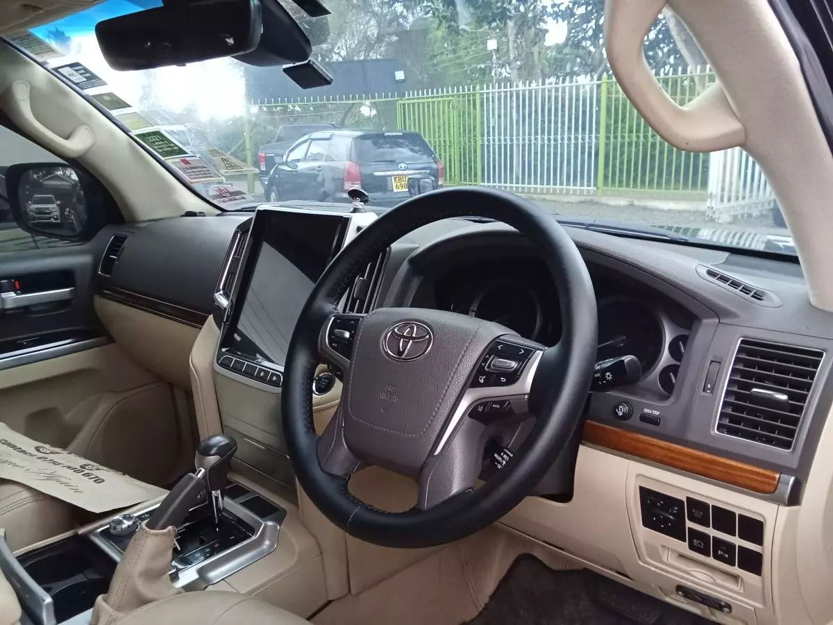 Toyota Landcruiser Vx V8    - 2015