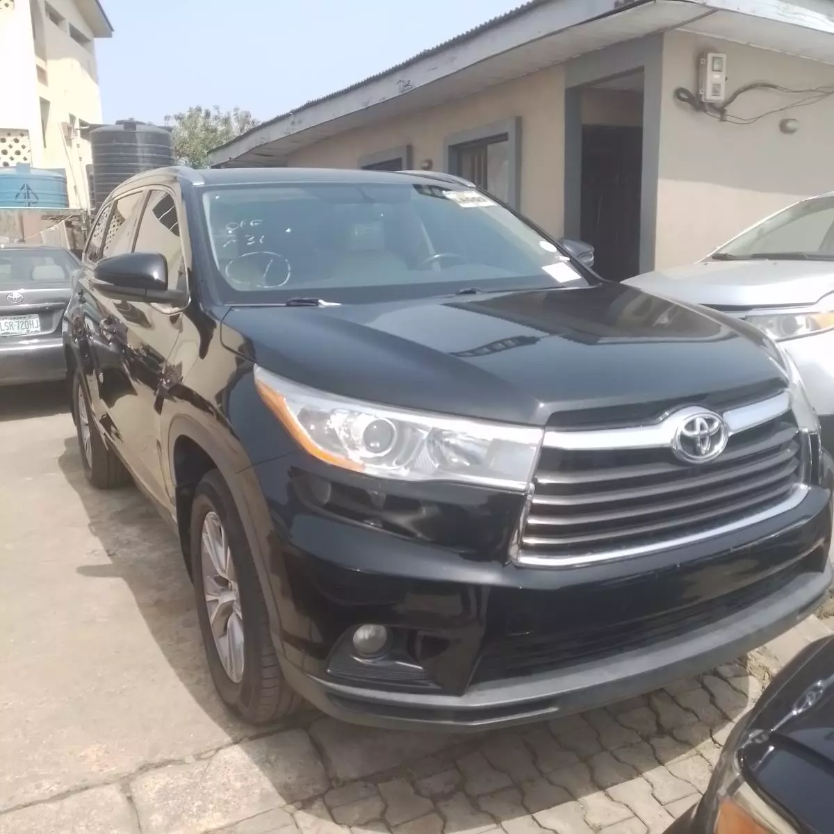 Toyota Highlander   - 2014