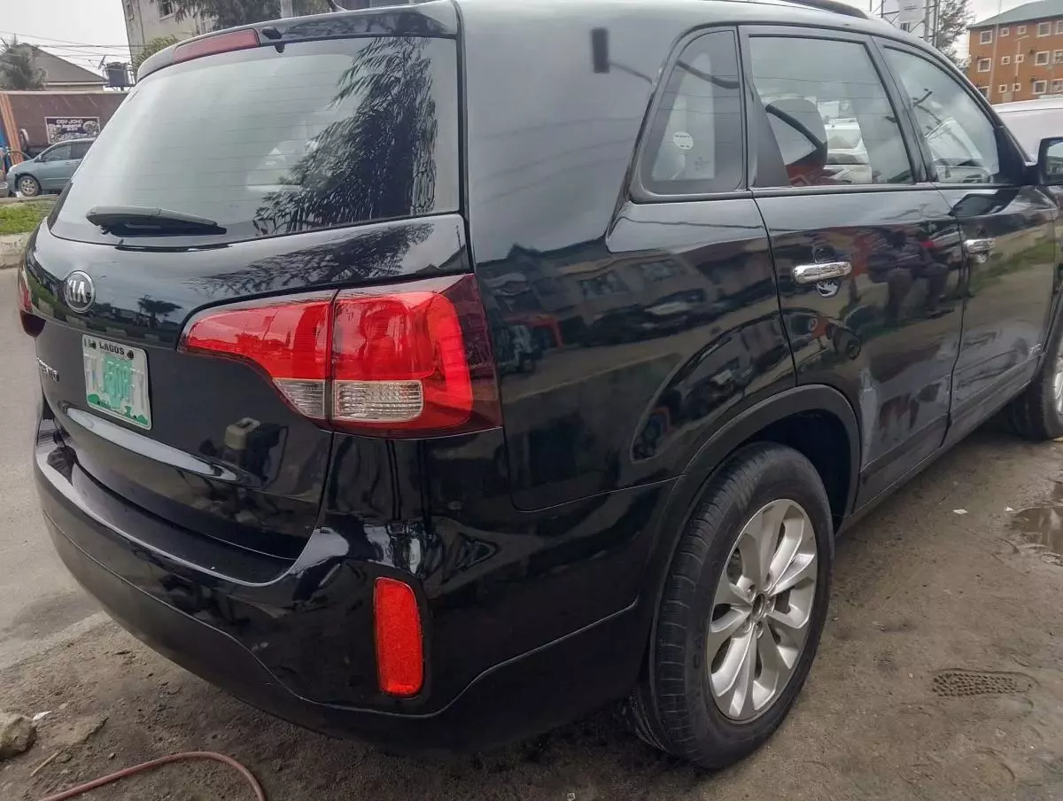 KIA Sorento   - 2015