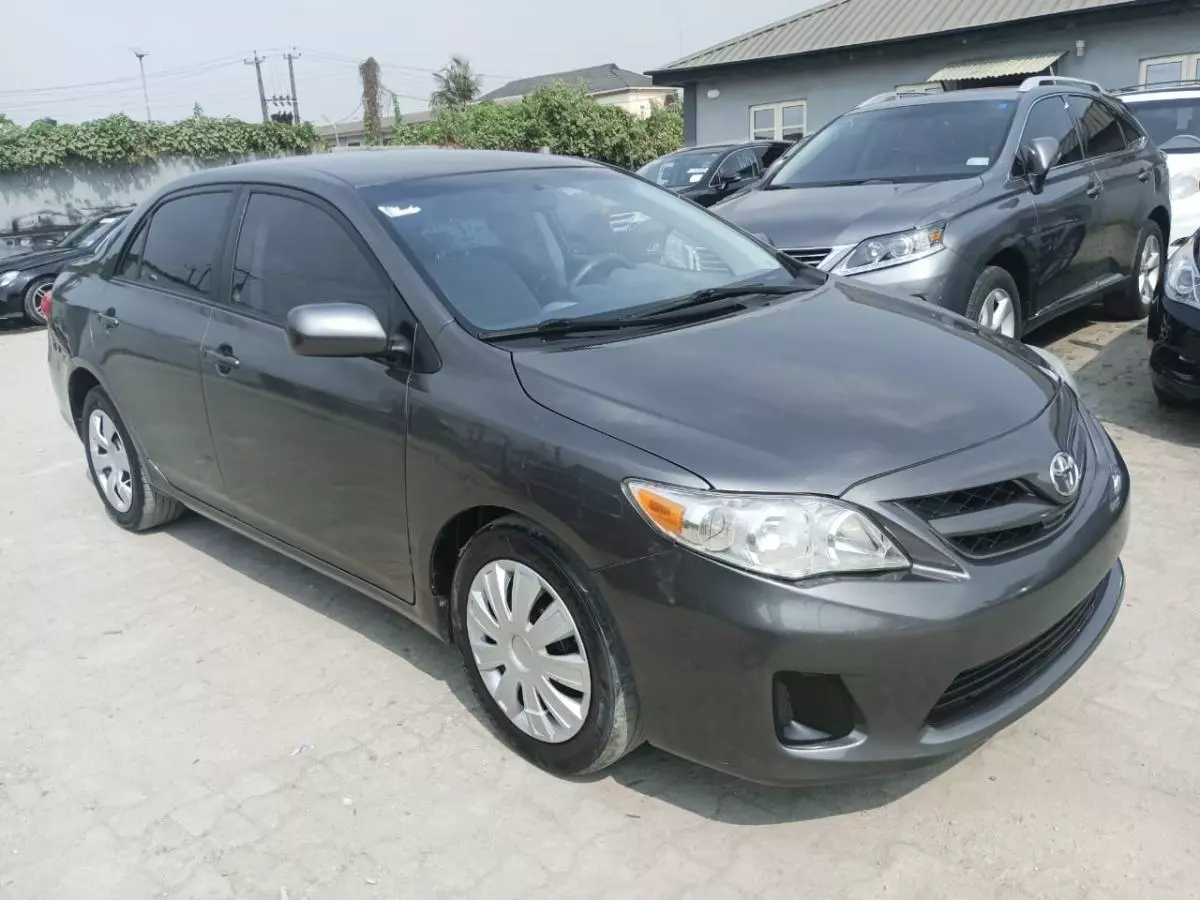 Toyota Corolla Sport   - 2011