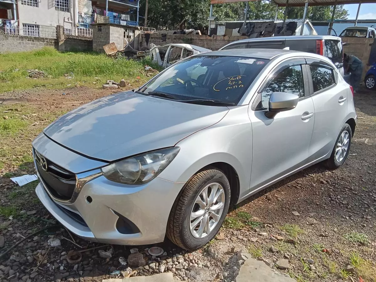 Mazda Demio   - 2017