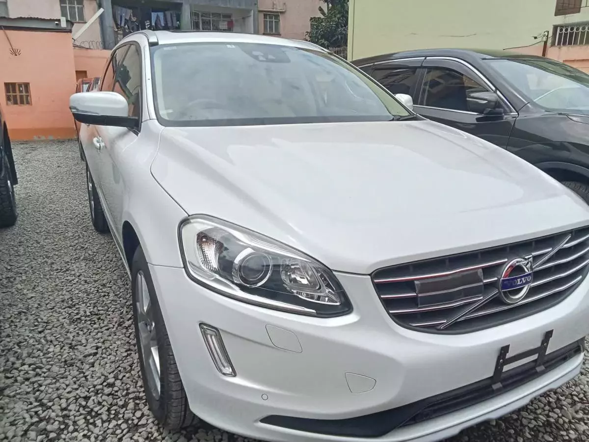 Volvo XC60   - 2017