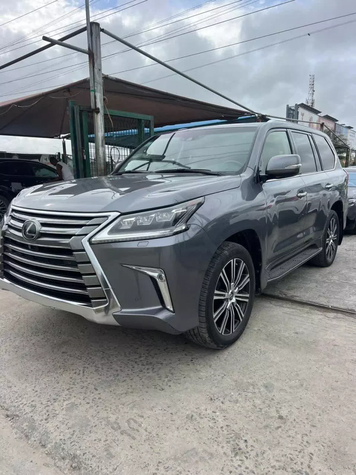 Lexus LX 570   - 2019