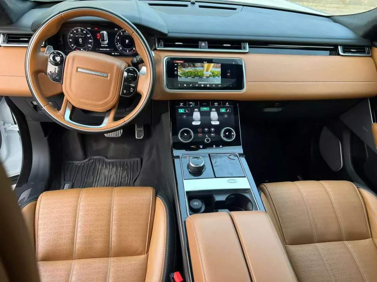 Land Rover Range Rover Velar   - 2018