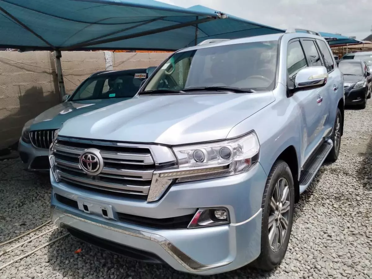 Toyota Land Cruiser GXR   - 2010