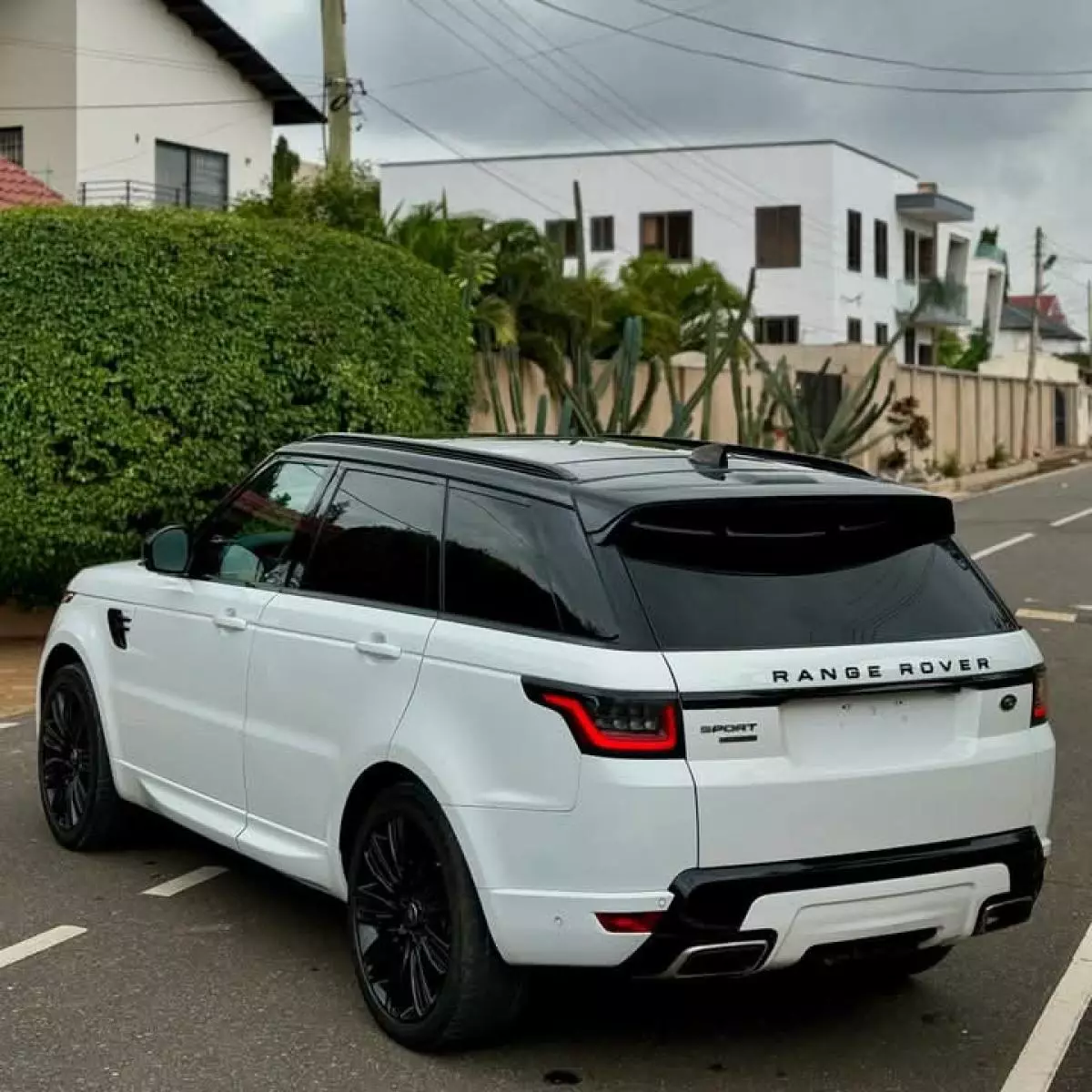 Land Rover Range Rover Sport   - 2020