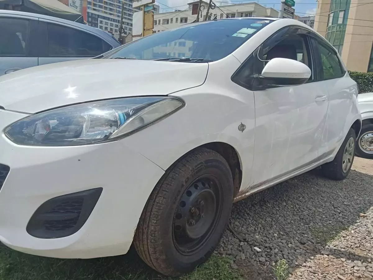 Mazda Demio   - 2013