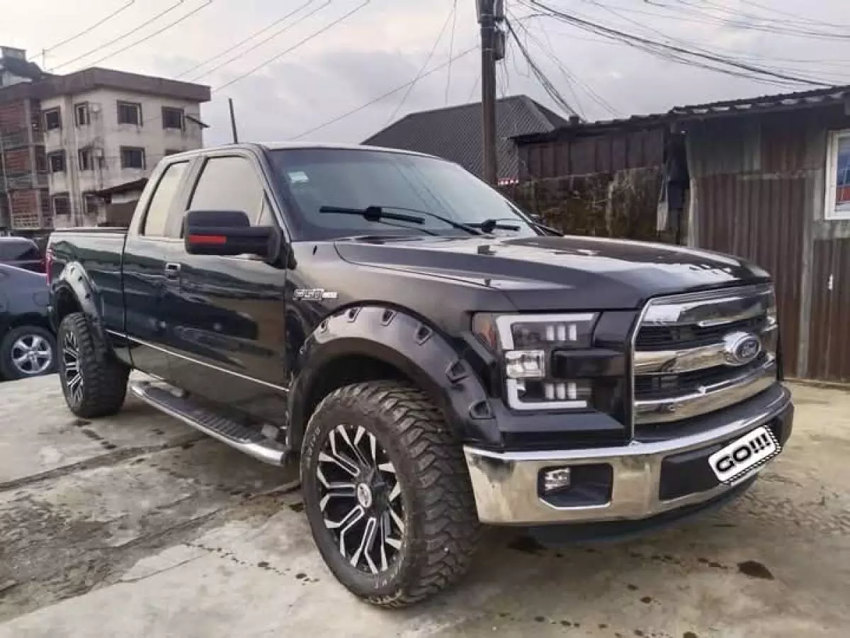 Ford F 150   - 2010