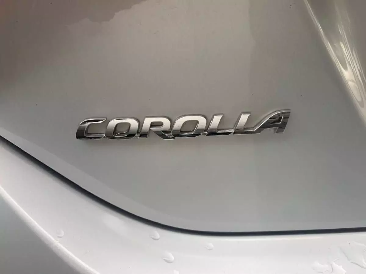 Toyota Corolla   - 2015