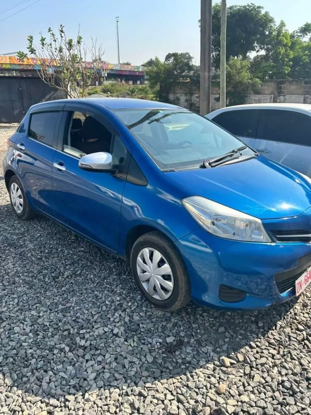 Toyota Vitz   - 2013