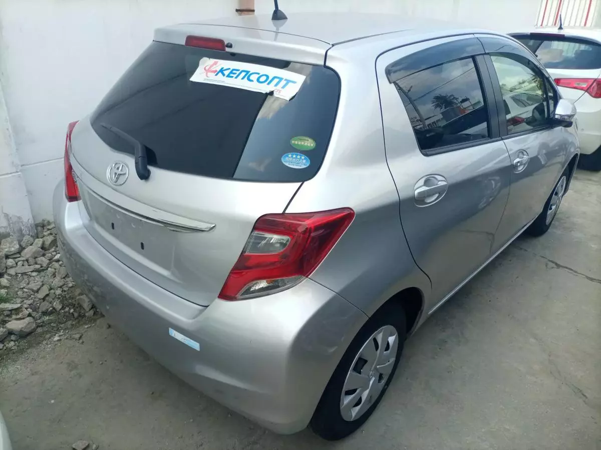 Toyota Vitz - 2016