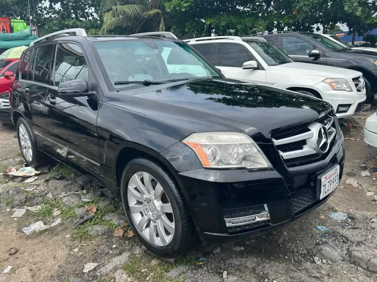 Mercedes-Benz GLK 350   - 2012