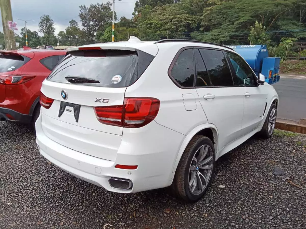 BMW X5   - 2016