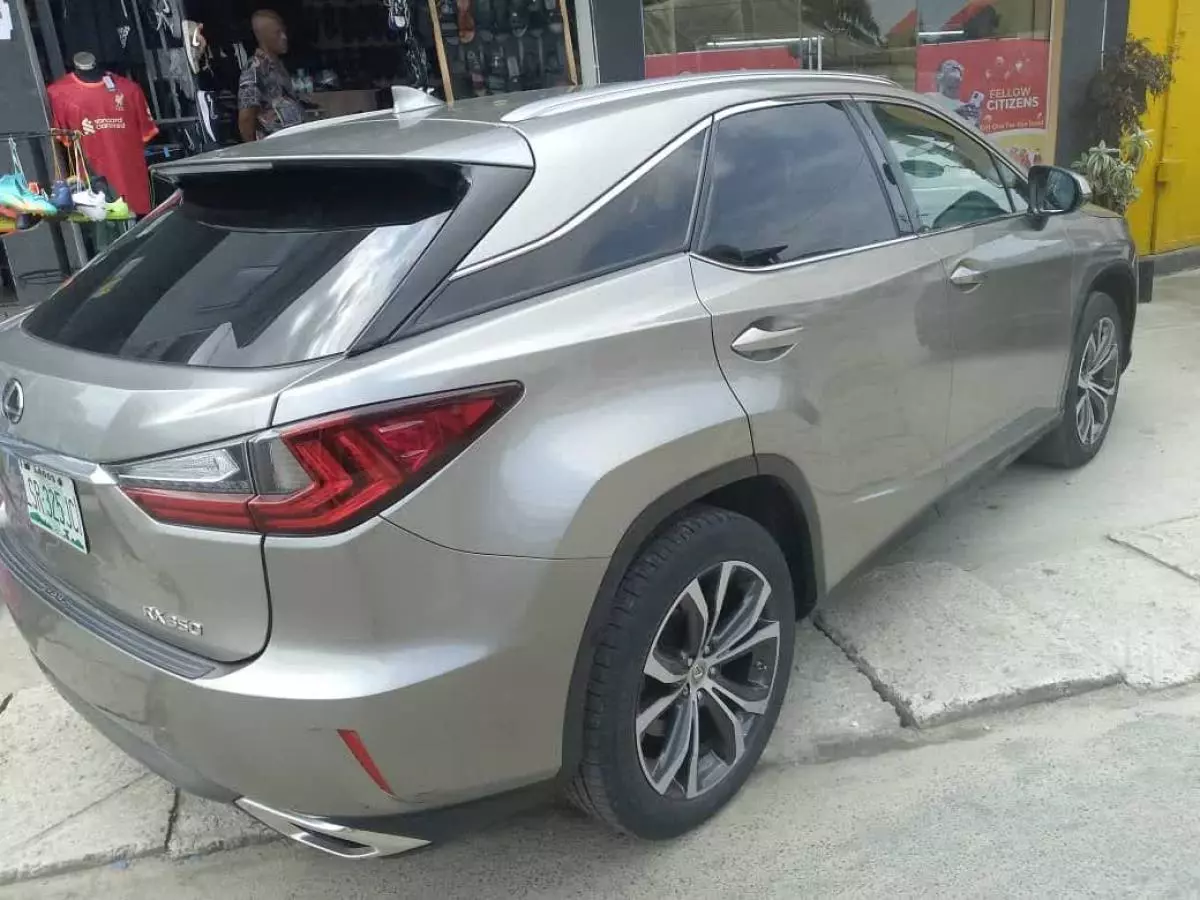 Lexus RX 350   - 2017