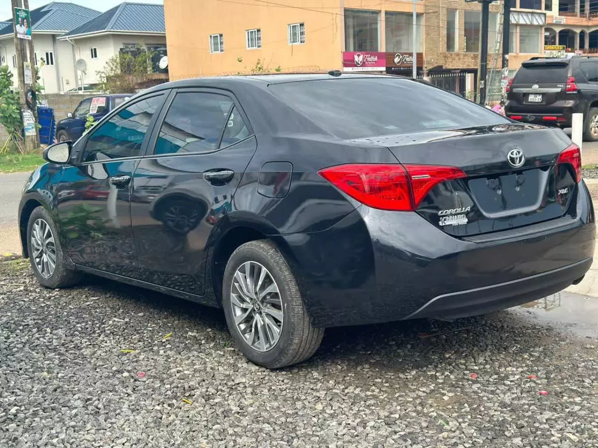 Toyota Corolla   - 2018