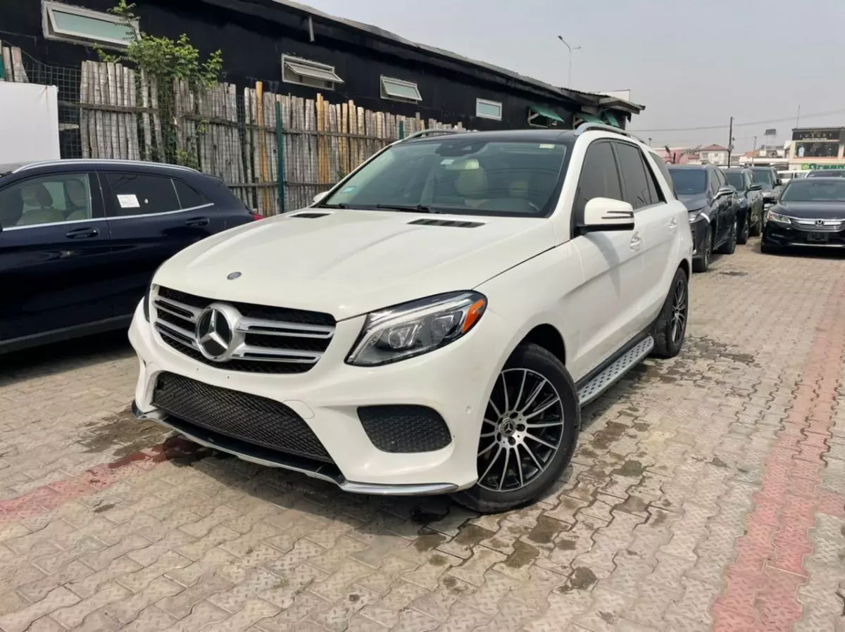 Mercedes-Benz GLE 350   - 2016