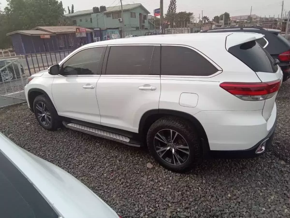 Toyota Highlander - 2019