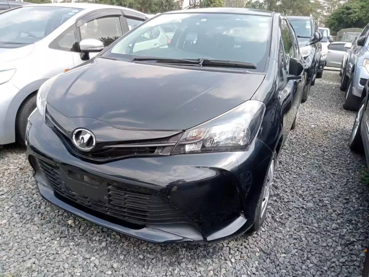 Toyota Vitz - 2015