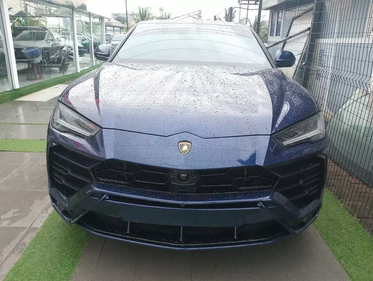 Lamborghini Urus   - 2019