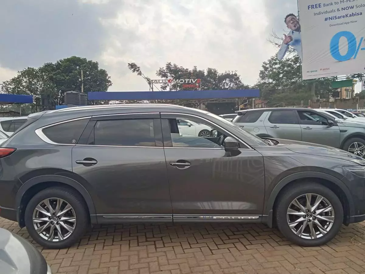 Mazda CX-8   - 2017