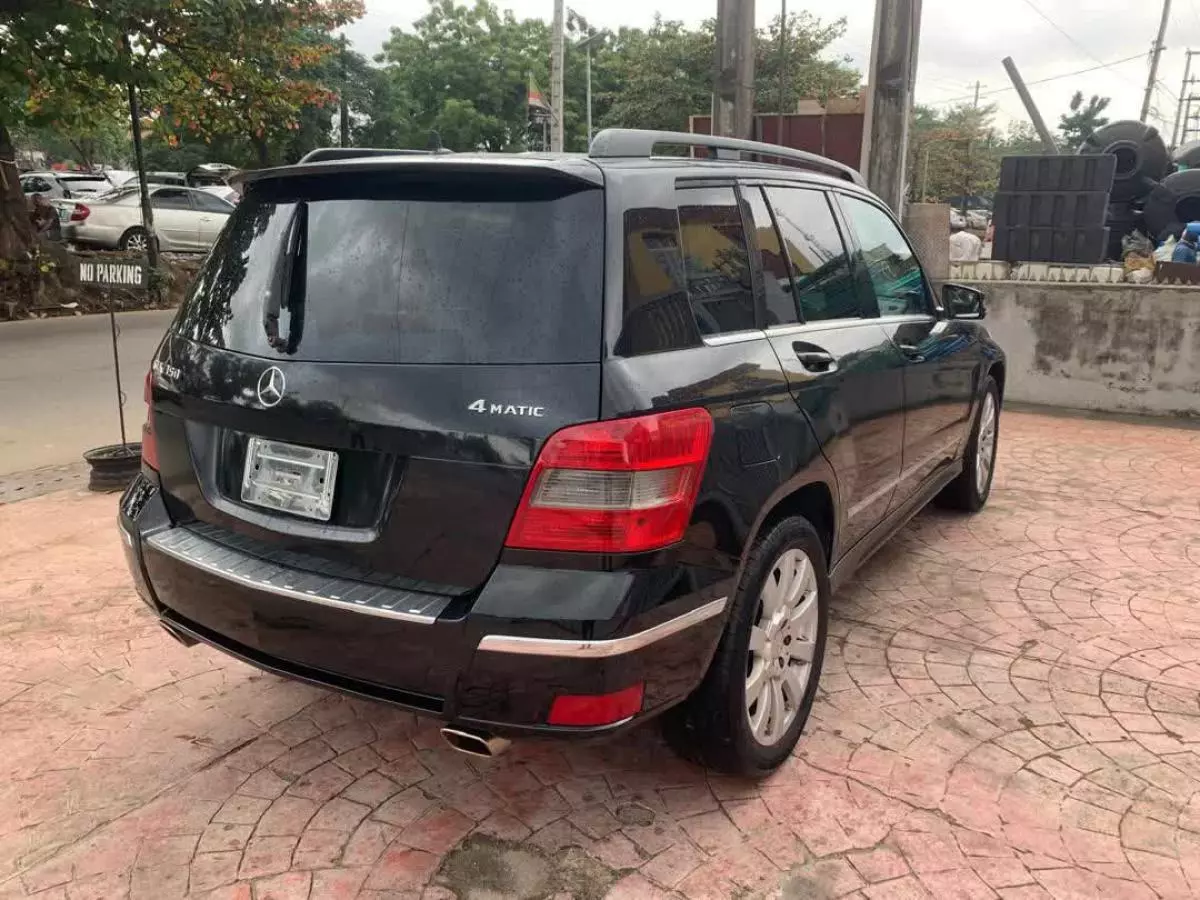 Mercedes-Benz GLK 350   - 2011