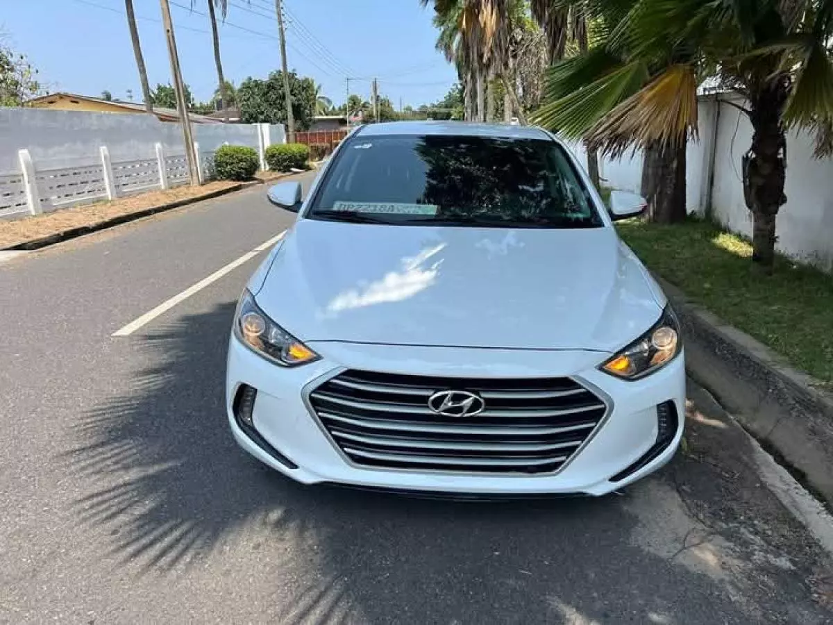 Hyundai Elantra   - 2017