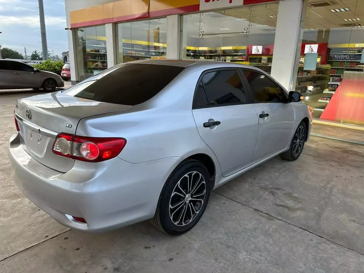 Toyota Corolla   - 2013