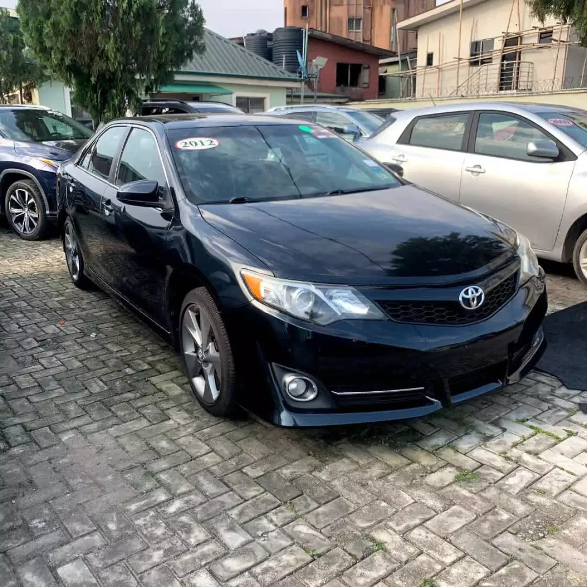 Toyota Camry   - 2012