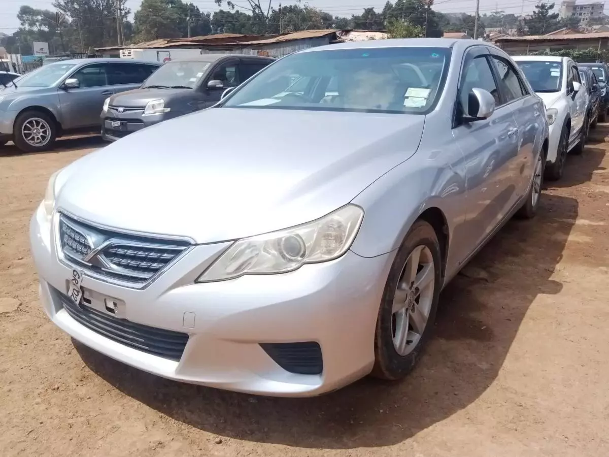 Toyota Mark X   - 2010