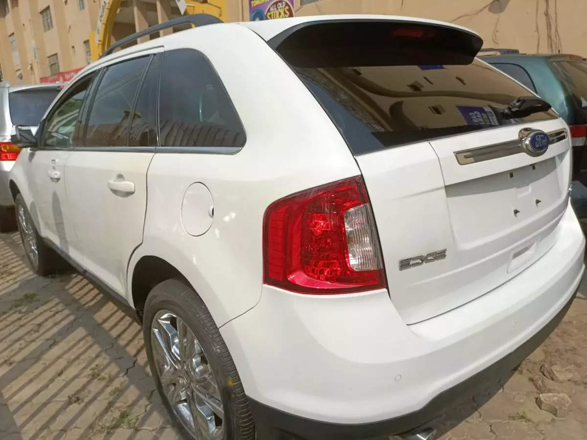 Ford Edge - 2013