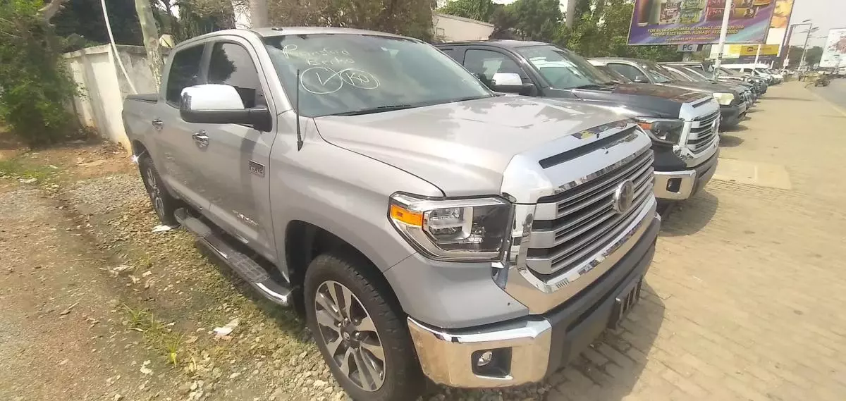 Toyota Tundra - 2018