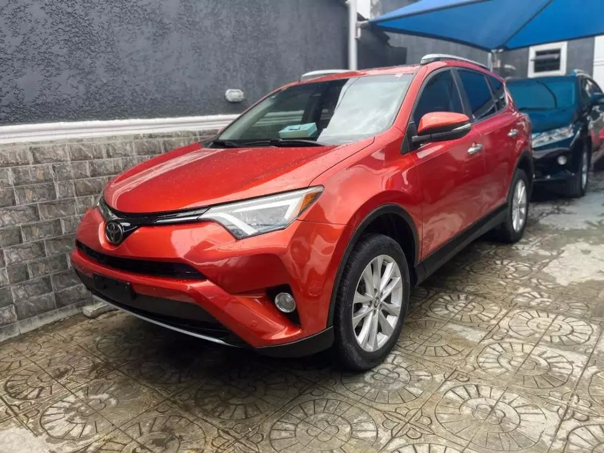 Toyota Rav4   - 2016