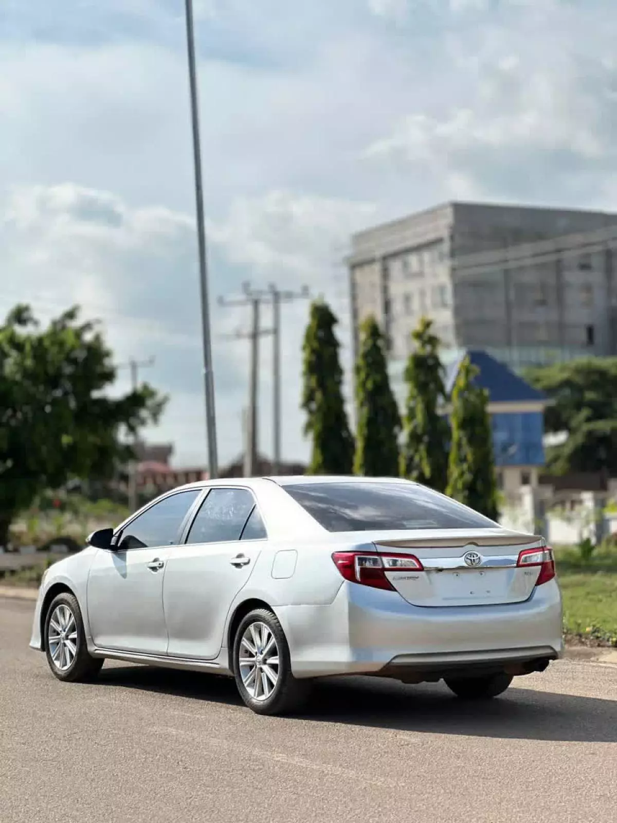 Toyota Camry   - 2013