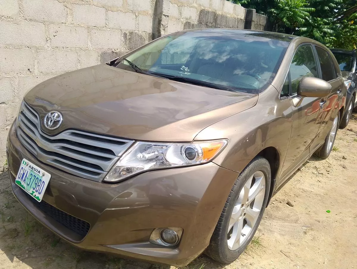 Toyota Venza   - 2010