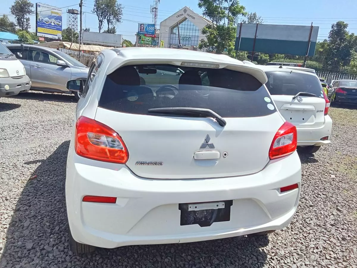 Mitsubishi Mirage   - 2016