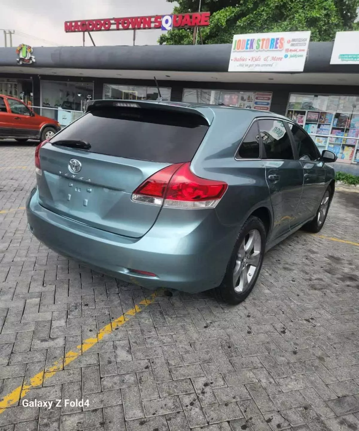 Toyota Venza   - 2010